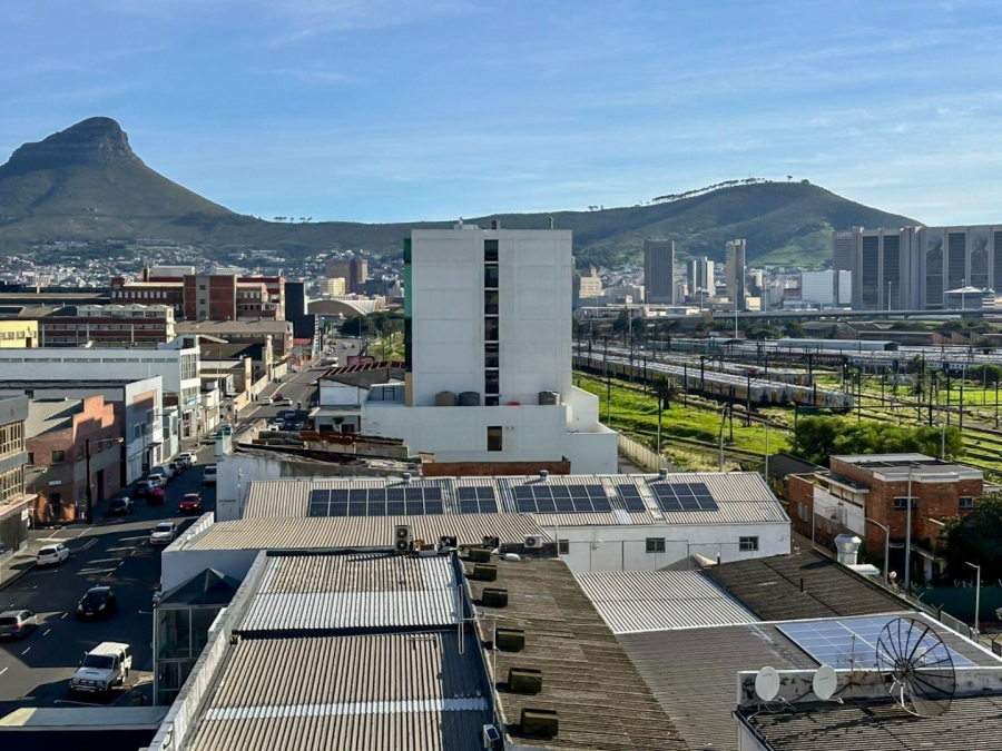 1 Bedroom Property for Sale in Woodstock Western Cape